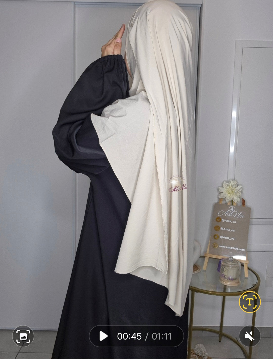 Hijab modal Larissa
