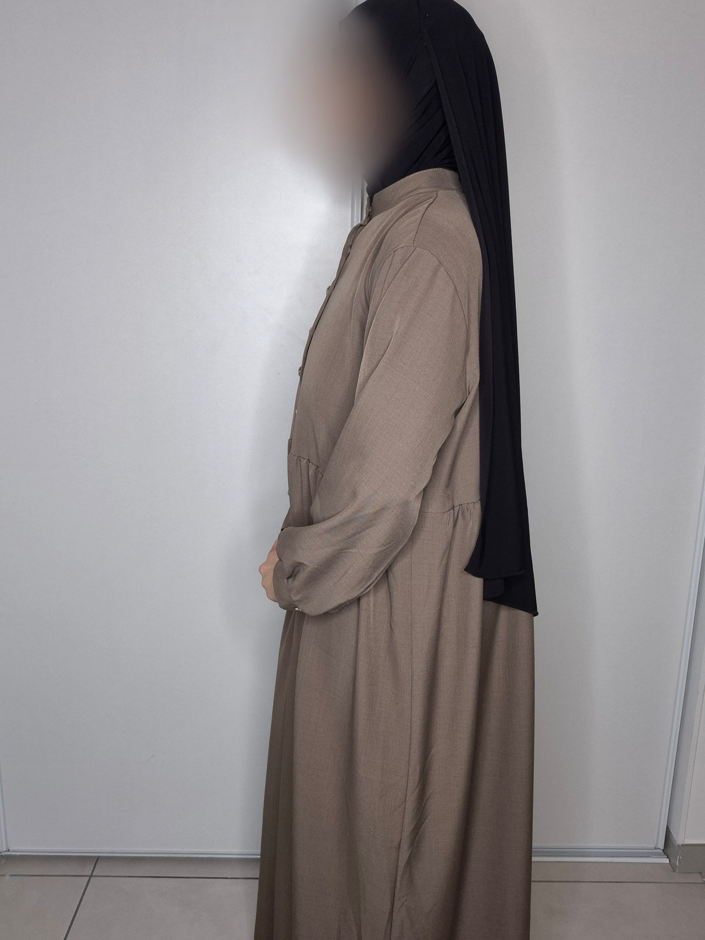Abaya avec boutons