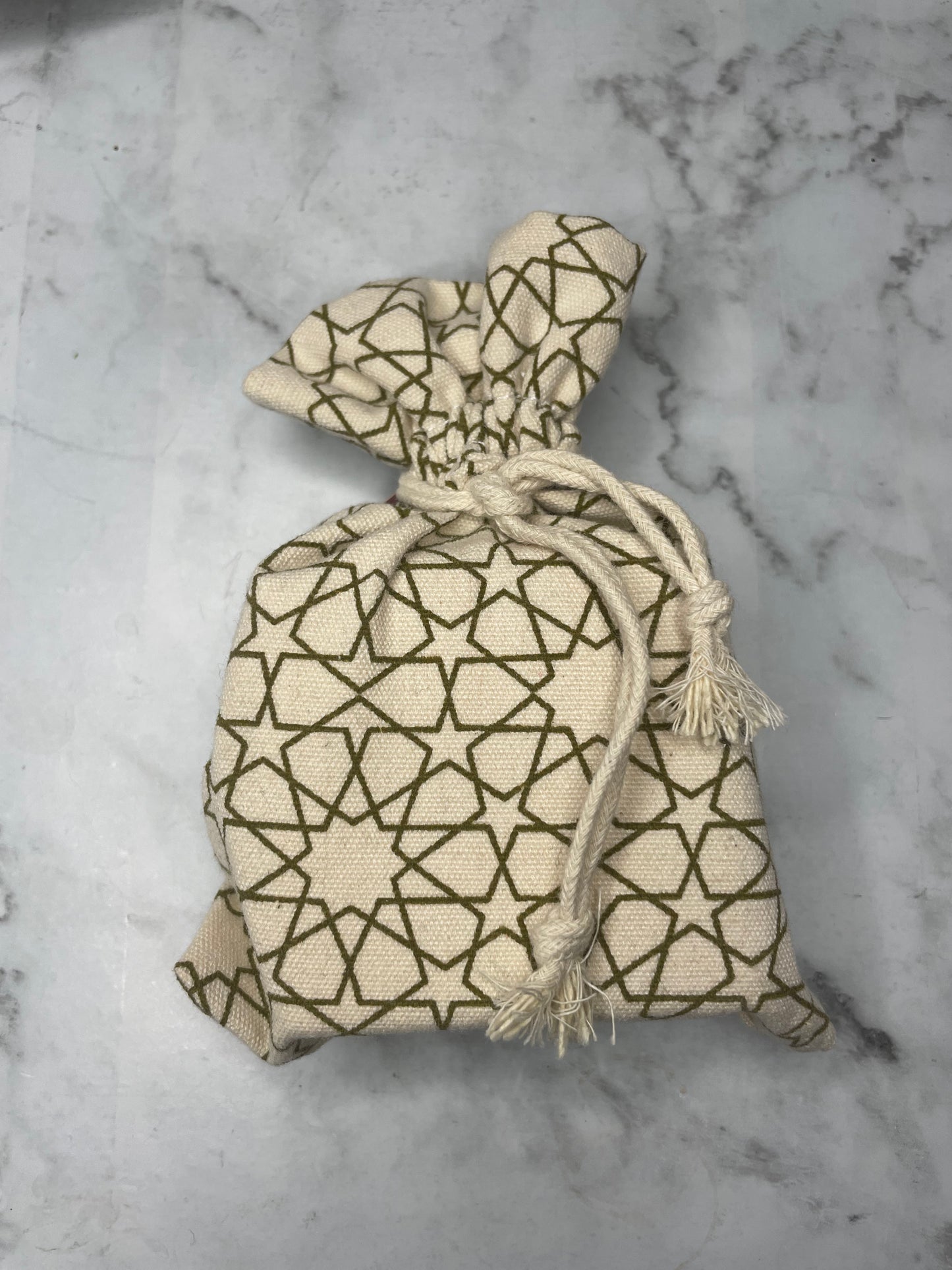 Savon au lait de chamelle oud musc ambré