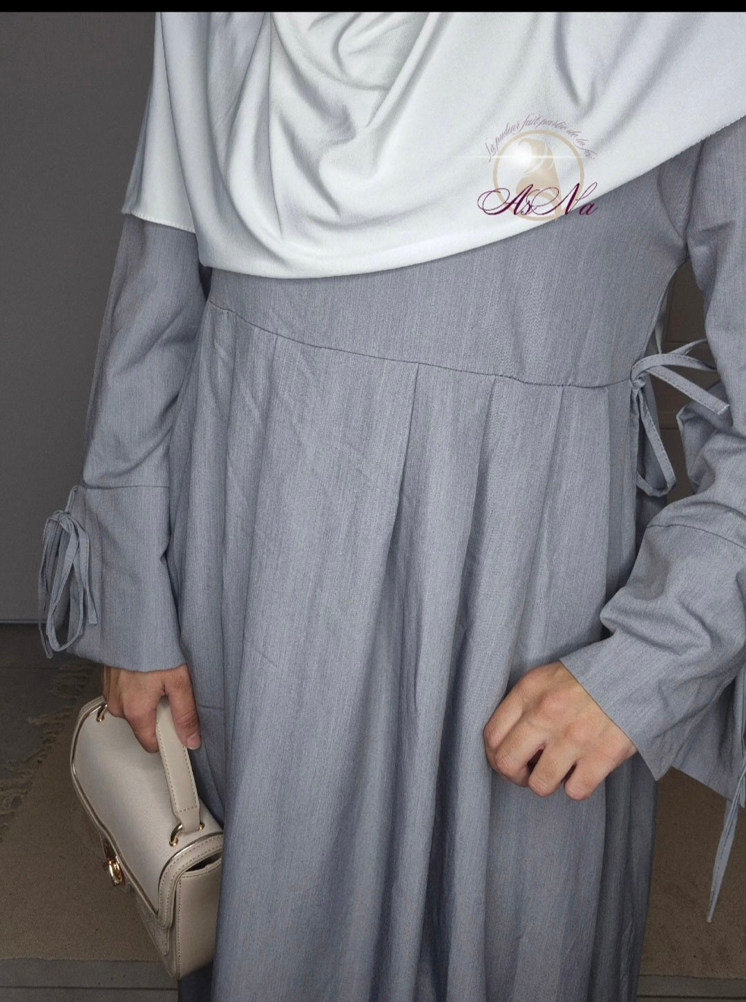 Abaya Amira