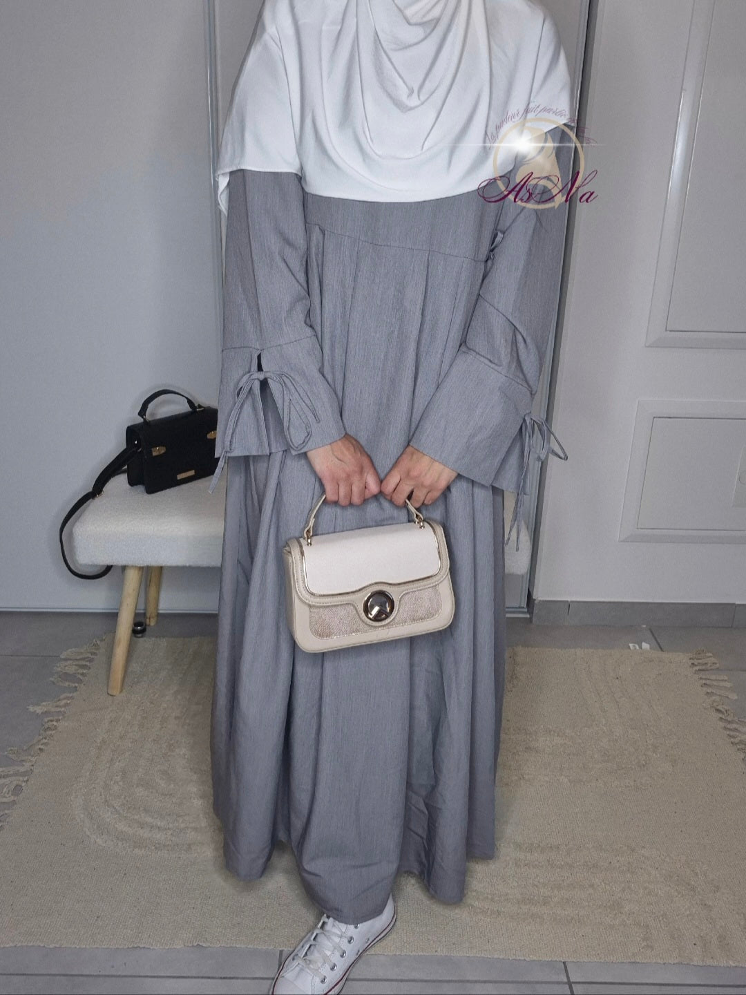 Abaya Amira