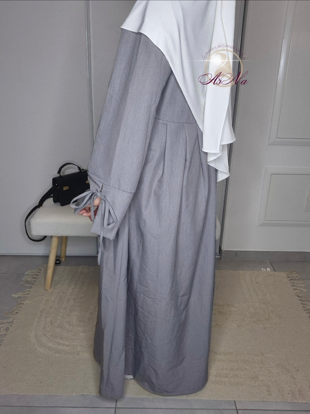 Abaya Amira