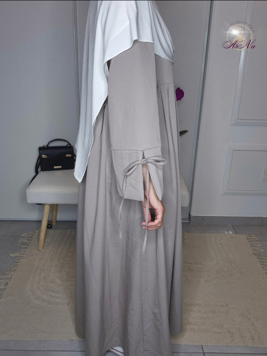 Abaya Amira