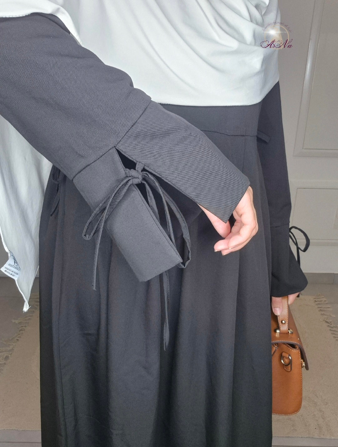 Abaya Amira