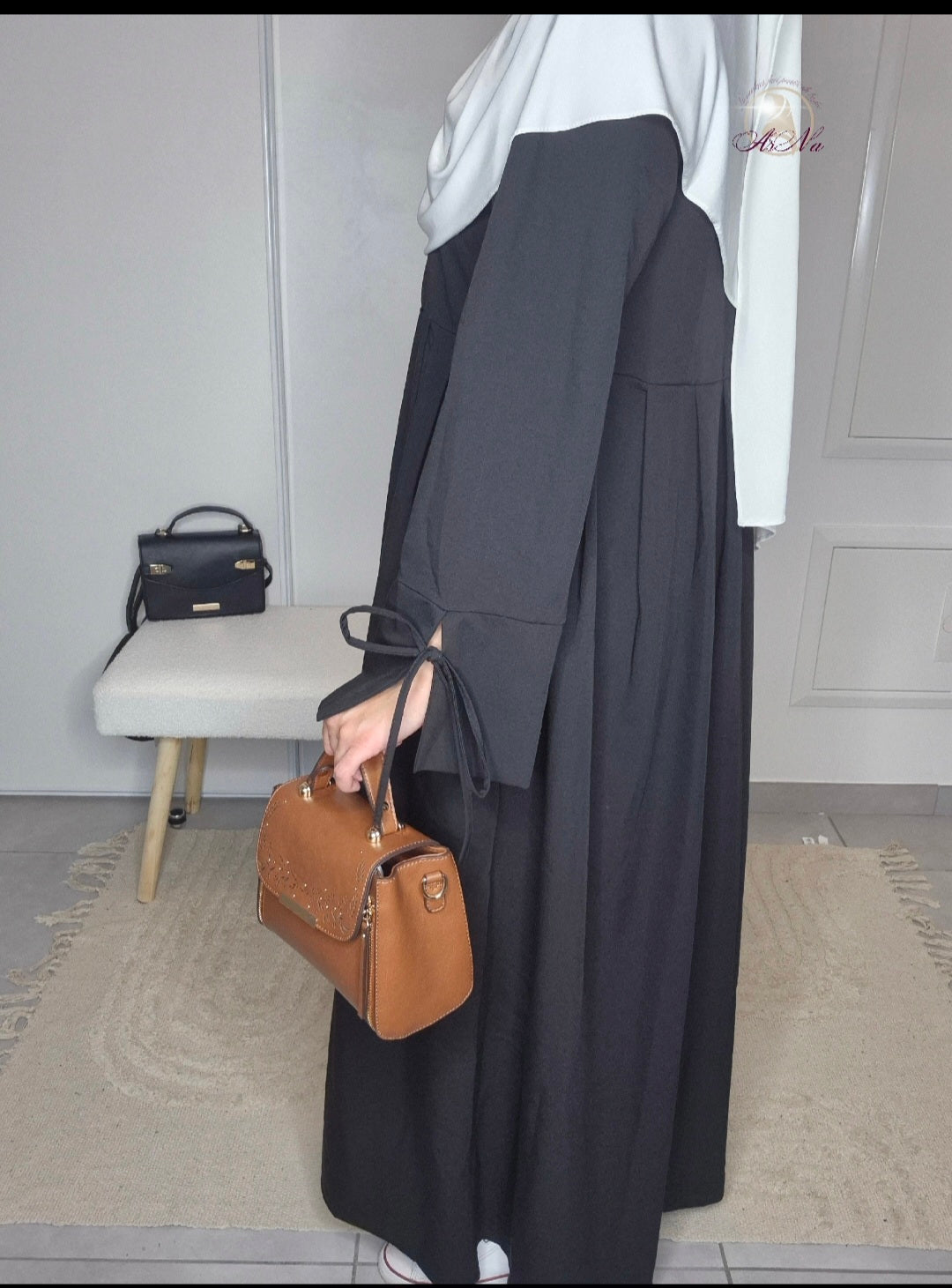 Abaya Amira