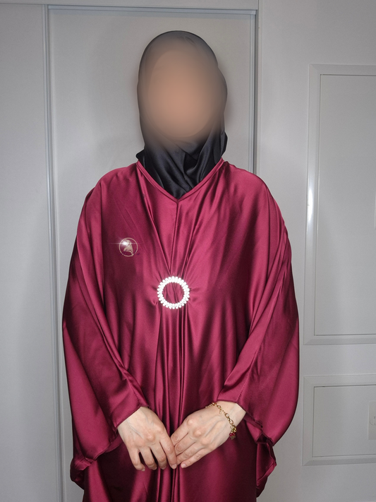 Abaya satiné manche papillon avec boucle strass