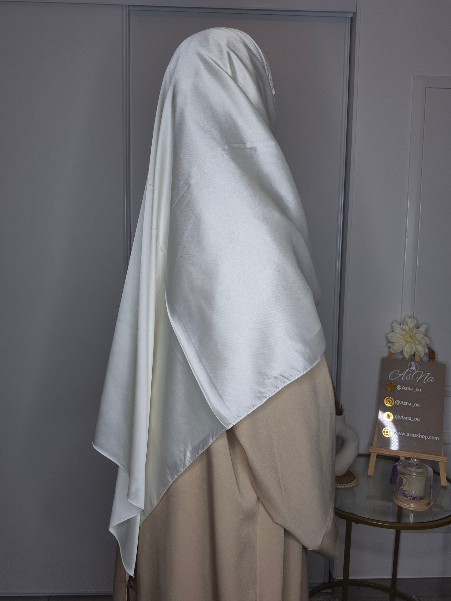 Hijab satiné de Dubaï Larissa