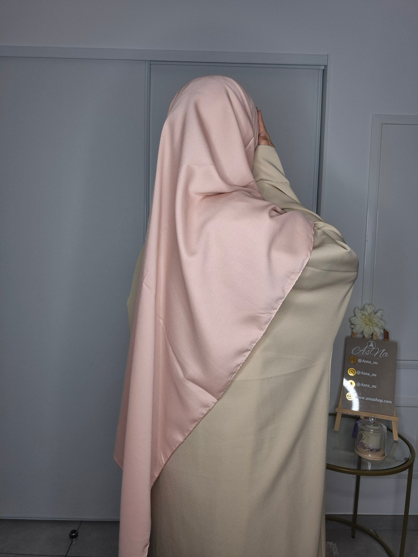 Hijab satiné de Dubaï Larissa